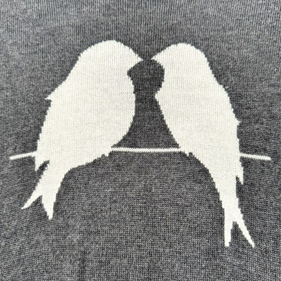 ANN TAYLOR Women Small Grey Sweater Long Sleeve Tunic White Love Birds Wool Soft - Picture 2 of 10